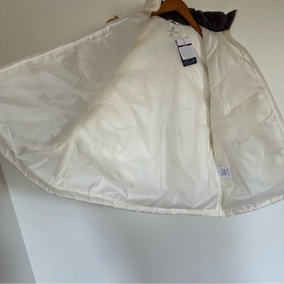Lands' End Down Puffer Vest Size Medium Petite - Picture 9 of 14